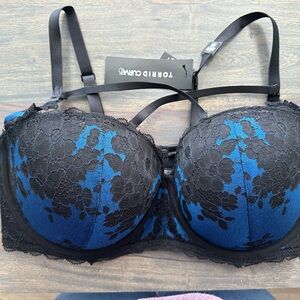 Torrid 6 way push up blue and black 38DDD